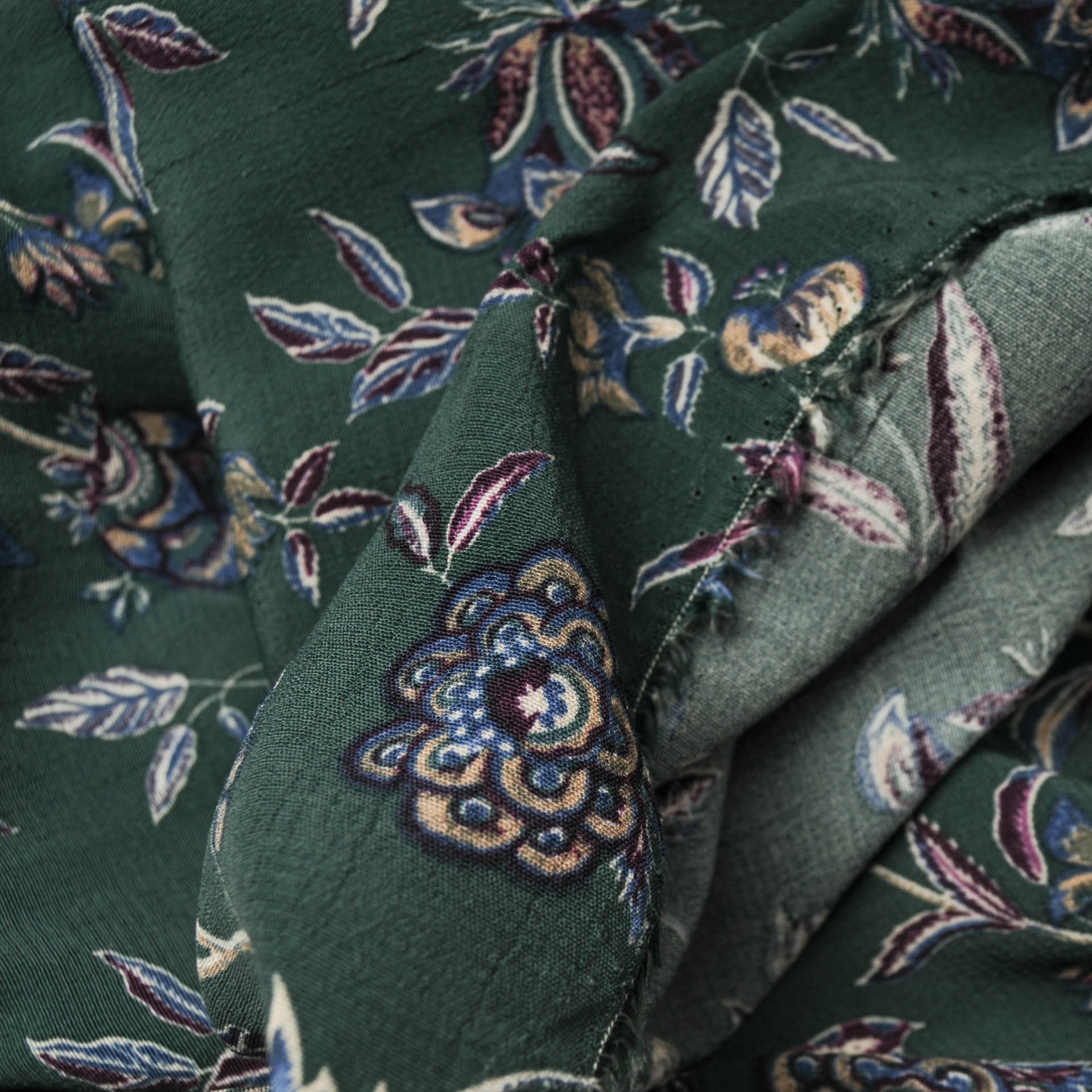 Matériel neuf Lumière Floral Imprimé Cachemire Premium Qualité Viscose Robe tissu