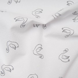 Au mètre coton lavé motif cygne avec pois blancs fond BLANC Oekotex en 135cm n°10903
