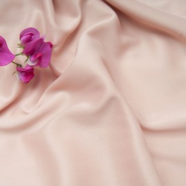 Au mètre, doublure jolie maille Acétate, polyester rose nude en 150cm Ref 10944