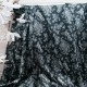 Satin polyester fond noir, cachemire gris blanc en 140cm Ref 10978
