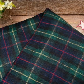 Au mètre, lainage polyester léger tartan écossais vert en 150cm n°11075